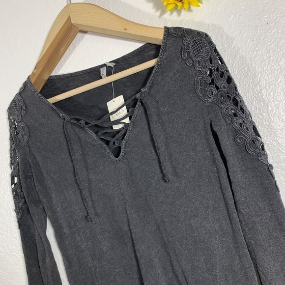 Cato Est. NWT Black Acid Wash Tassel Embroidered Sleeve Blouse Size XS Womens - Picture 11 of 11